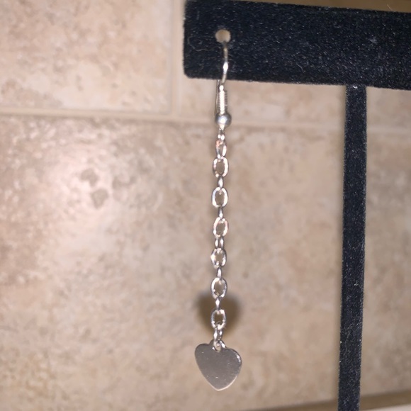 Earrings - Picture 2 of 3